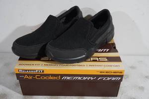 lot 41 image: NEW Skechers Equalizer 3.0 Memory Foam Shoes - Womens 10.5