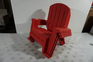 lot 37 image: NEW Childrens Indoor Plastic Chairs - Red
