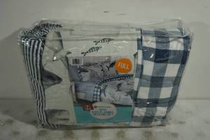 lot 107 image: NEW Members Mark Kids Flannel Bedding Set - Full - Sharks
