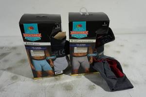 lot 190 image: Fruit of the Loom Select Tagless Boxer Briefs - Large