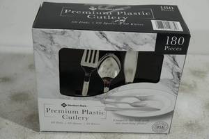 lot 165 image: NEW Members Mark Premium Plastic Cutlery - 180 Count
