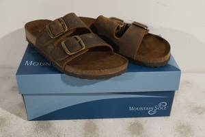 lot 156 image: NEW Mountain Sole Double Buckle Leather Sandals - Mens 8