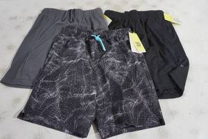 lot 178 image: NEW Boys Shorts - Medium 810