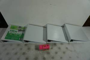 lot 172 image: NEW Members Mark 2 View Binders plus Post-Its