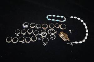 lot 196 image: Sterling Silver Jewelry - Broken andor Personalized