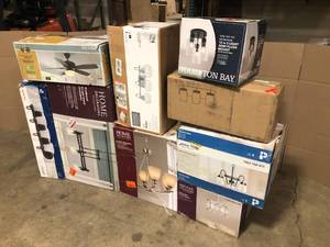 Mix Lot of Ceiling Fans and Light Chandeliers, Fixtures - Various models and Conditions - Review all pictures