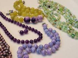 Polished Stones Necklaces in Purple to Lime