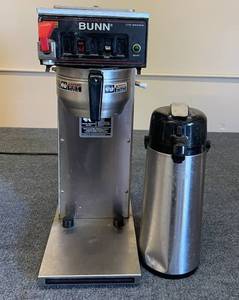 lot 5 image: Bunn Commercial Coffee Maker With Coffee Craft