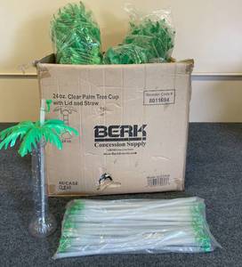 lot 25 image: Lot of Palm Tree Beverage Cups With Lids And Straws