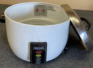 lot 34 image: Aroma Commercial Rice Cooker-NO Insert