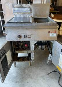 lot 59 image: Frymaster 2 Basket Deep Fryer