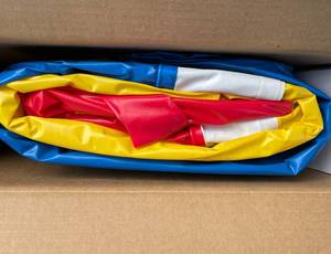 lot 34 image: Inflatable Rectangle Pool
