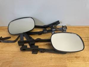 lot 29 image: Pair of Clip on Towing Mirrors