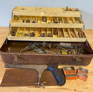 lot 40 image: Vintage ToolTackle Box with Various Screws, Nuts, Bearings, Etc