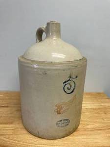 lot 56 image: Red Wing Union Stoneware 5 Gallon #5 Jug Crock