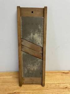 lot 74 image: Vintage Cabbage Slaw Slicer