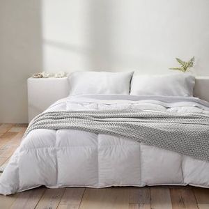 lot 69 image: Casaluna Light Gray Chunky Knit Queen Sized Bed Blanket 