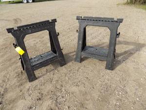 lot 1 image: Stanley Saw Horses