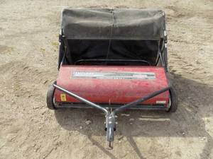 lot 7 image: Craftsman Chain Drive 8.5 Tol Lawn Sweeper
