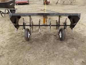 lot 12 image: 4 Yard Works Lawn Aerator