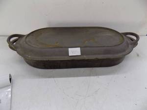 lot 45 image: Cast Iron Pan With Lid