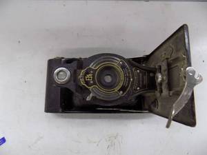 lot 53 image: Antique Camera NO 2-A Folding