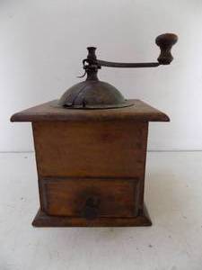lot 71 image: Coffee Grinder