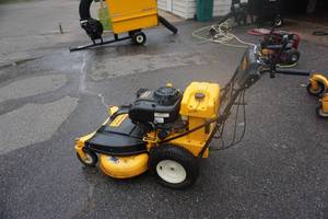 2011 Cub Cadet Model CC760ES Commercial Wide Cut Walk Behind Lawn Mower