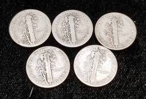 lot 16 image: GROUP OF 5 MERCURY DIMES AS PICTURED