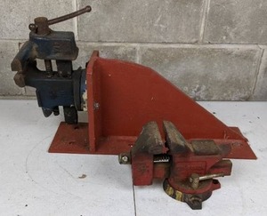 lot 50 image: Pair of Bench Vices
