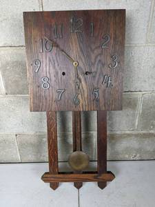 lot 112 image: Vintage Wooden Pendulum Wall Clock
