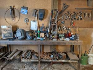 lot 15 image: Large Collection of Welding Supplies