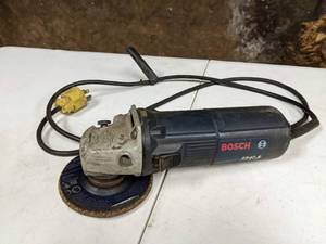 lot 151 image: Bosch 1347A 4-12-Inch Angle Grinder