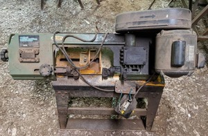 lot 145 image: Wel-Bilt Swivel Metal Cutting Band Saw