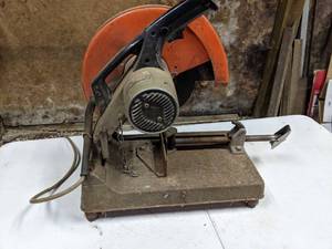 lot 160 image: Makita 2414 14-Inch Cut-Off Saw