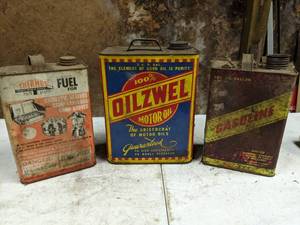 lot 177 image: Set of (3) Vintage Metal GasolineFuel Cans