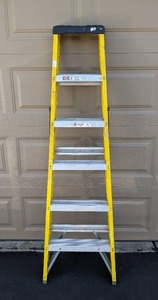 lot 55 image: Keller 6 Fiberglass Step Ladder