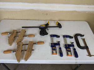 lot 137 image: Lot of 6 Wood and Metal Clamps