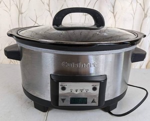 lot 67 image: Cuisinart Slow Cooker 6.5 Qt.