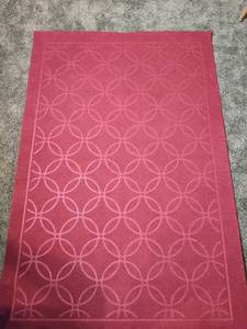 lot 50 image: Lovely Red Geometric Pattern Area Rug