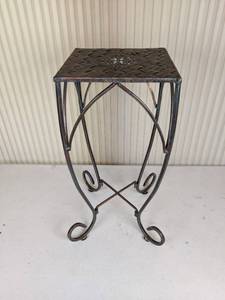 lot 85 image: Metal Basketweave Design Side Table with Scrolled Legs