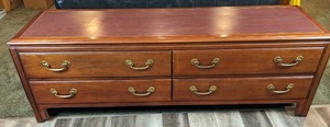 lot 24 image: Sideboard w 4 Drawers