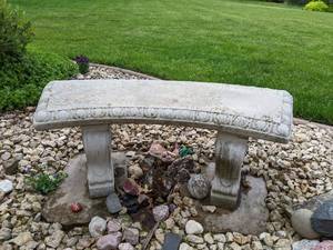 lot 192 image: Outdoor Garden Bench, 41 x 16