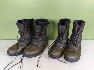 lot 205 image: Pair of (2) Lacrosse Iceman Shank 8 Boots, Mens Size 11
