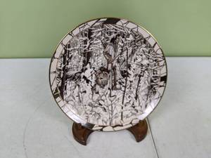 lot 211 image: Vintage Where Paths Cross by Diana Casey Collectors Plate, No. 13731G