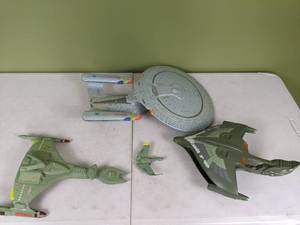 lot 234 image: Collection of (4) Star Trek Models USS Enterprise NCC1701, Klingon Battle Cruiser, Romulan Warbird and Klingon Bird of Prey