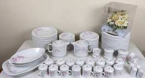 lot 161 image: Huge Vintage Set of Fine China from China Pearl-Tiara Pattern, Service for 16  Plus Floral Centerpiece
