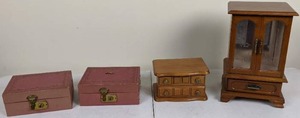 lot 158 image: Collection of 4 Jewelry Boxes Including Contents