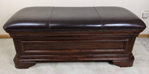 lot 13 image: Elegant Cedar Chest with Genuine Leather Seat