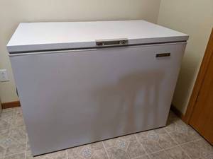 lot 18 image: Kelvinator Chest Freezer